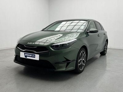 Usado Kia Ceed 100 CV (73 kW) 2023 Verde Utilitario