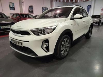 Usado 2024 Kia Stonic SUV | 16.174 € (Precio justo)