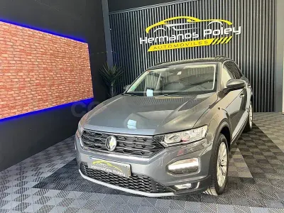 Usado VW T-Roc Advance 150 CV (110 kW) 2021 Gris / plata SUV