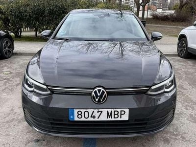 Usado VW Golf VIII Life 116 CV (85 kW) 2022 Gris Utilitario
