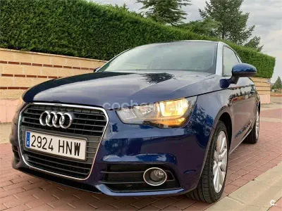 Usado Audi A1 Attraction 86 CV (63 kW) 2013 Azul Utilitario