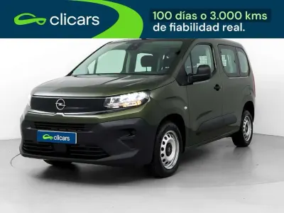 Usado Opel Combo Edition 102 CV (75 kW) 2025 Verde Monovolumen
