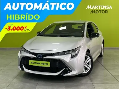 Begagnad Toyota Corolla Active 122 HK (89 kW) 2022 Silver Halvkombi