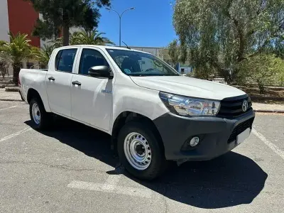 Usado Toyota HiLux 150 CV (110 kW) 2019 Blanco Pickup/Camioneta