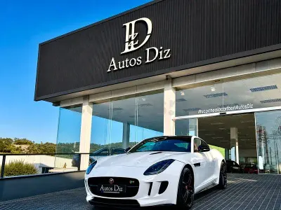 Usado Jaguar F-Type R 551 CV (405 kW) 2014 Blanco Coupe