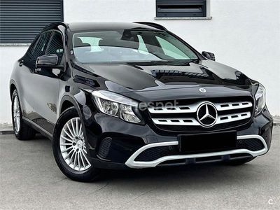 Usado Mercedes GLA180 122 CV (89 kW) 2018 Negro SUV