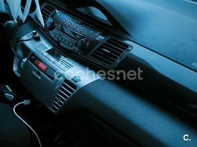 Usado Honda FR-V 125 CV (91 kW) 2006 Gris / plata Monovolumen