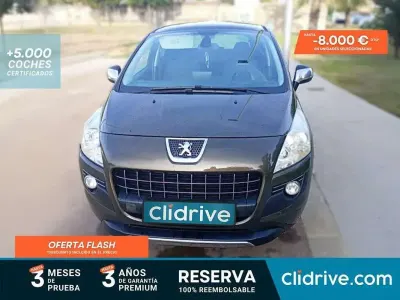 Begagnad Peugeot 3008 Premium 111 HK (81 kW) 2010 Brun Kombi