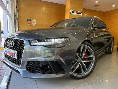 Usado Audi RS6 560 CV (411 kW) 2018 Gris / plata Familiar