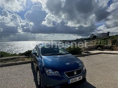 Usado Seat Leon CONNECT 110 CV (80 kW) 2016 Azul Berlina