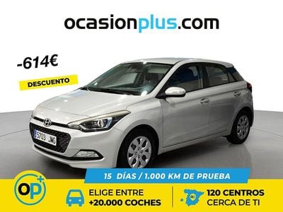 Gris plata Usado 2016 Hyundai i20 Utilitario | 7686 € (Precio justo)