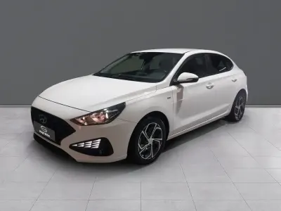 Käytetty Hyundai i30 136 HP (100 kW) 2021 Valkoinen