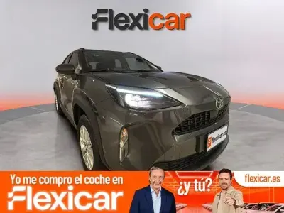 Usado Toyota Yaris Active 130 CV (95 kW) 2025 Gris Utilitario