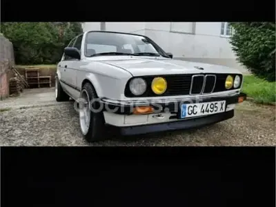 Usado BMW 316 90 CV (66 kW) 1985 Blanco Berlina