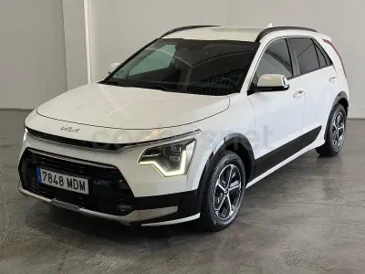 Usado Kia Niro 141 CV (103 kW) 2023 Blanco SUV
