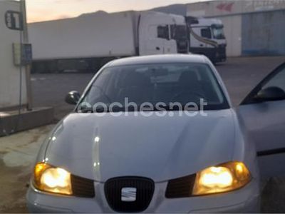 Usado Seat Ibiza 75 CV (55 kW) 2003 Azul Utilitario