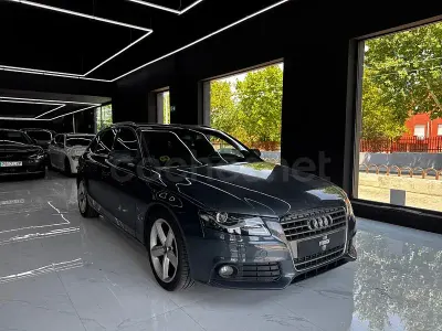 Usado Audi A4 143 CV (105 kW) 2011 Gris / plata Familiar