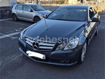 Usado Mercedes E250 Elegance 204 CV (150 kW) 2011 Gris / plata Coupe