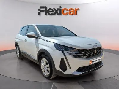 Usado Peugeot 3008 Active 131 CV (96 kW) 2021 Blanco SUV