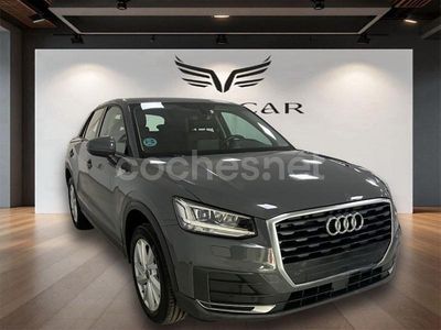 Usado Audi Q2 Advanced Plus 116 CV (85 kW) 2020 Gris / plata SUV