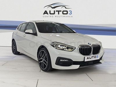 Usado BMW 118 Sport Line 150 CV (110 kW) 2022 Blanco Utilitario