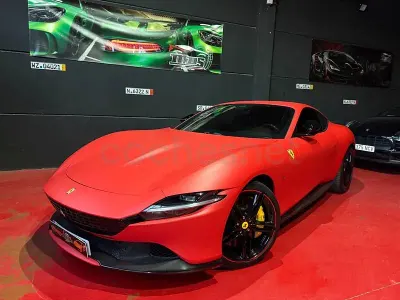 Usado Ferrari Roma 620 CV (456 kW) 2023 Gris / plata Descapotable