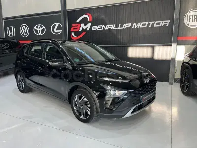 Usado Hyundai Bayon 84 CV (61 kW) 2022 Negro SUV