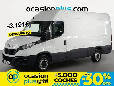 Begagnad Iveco Daily 156 HK (114 kW) 2023 Vit Sedan