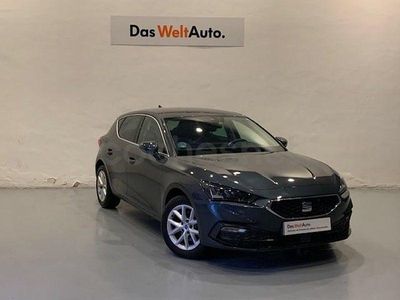 Usado Seat Leon Style 116 CV (85 kW) 2025 Gris / plata Berlina
