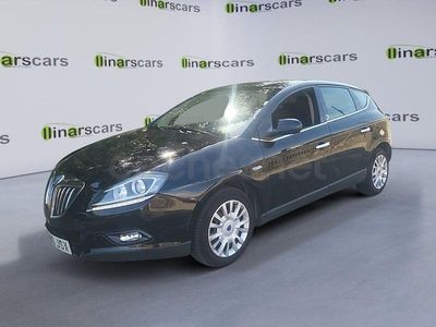 Usado Lancia Delta 165 CV (121 kW) 2009 Negro Utilitario