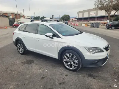 Usado Seat Leon ST 184 CV (135 kW) 2017 Blanco Familiar