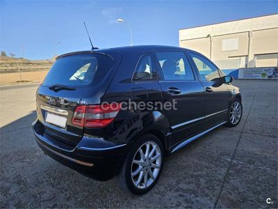 Mercedes B180