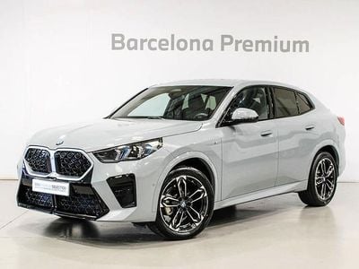 Gris / plata Usado 2024 BMW X2 Comfort Edition SUV | 47.490 €