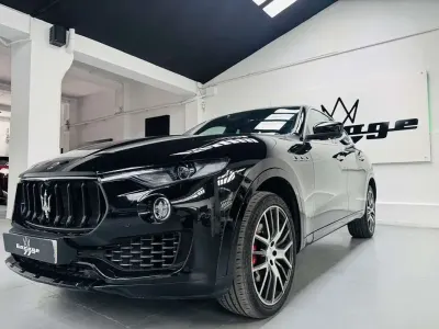 Usado Maserati Levante 275 CV (202 kW) 2017 Negro SUV