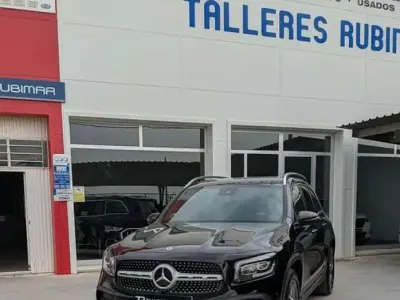 Usado Mercedes GLB200 Premium 150 CV (110 kW) 2024 Negro SUV
