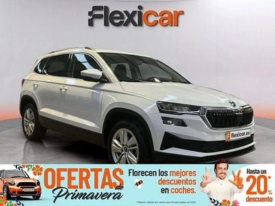 Usado Skoda Karoq Selection 116 CV (85 kW) 2025 Blanco SUV