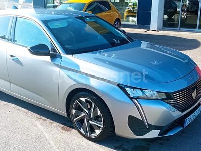 Usado Peugeot 308 Allure 130 CV (95 kW) 2022 Gris / plata Utilitario
