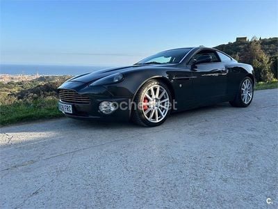 Usado Aston Martin Vanquish 520 CV (382 kW) 2005 Gris / plata Coupe