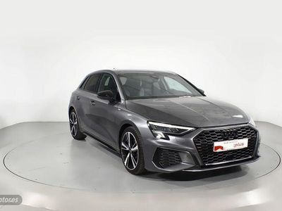 Gris Usado 2022 Audi A3 Ambiente Berlina | 29.900 € (Precio justo)
