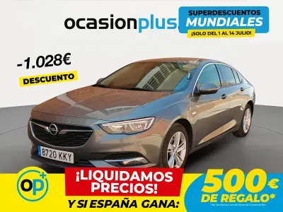 Usado Opel Insignia Selective 140 CV (102 kW) 2018 Gris Berlina