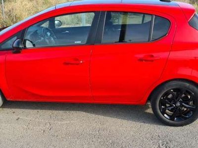 Usado Opel Corsa Color Edition 95 CV (69 kW) 2016 Rojo Utilitario