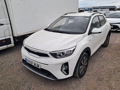 Usado Kia Stonic 84 CV (61 kW) 2023 Blanco SUV