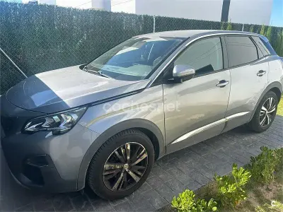 Usado Peugeot 3008 Allure 130 CV (95 kW) 2018 Gris / plata SUV