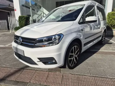 Usado VW Caddy 102 CV (75 kW) 2020 Blanco Monovolumen