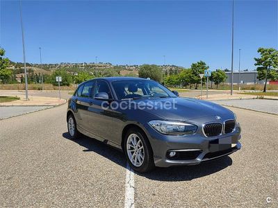 Usado BMW 118 Advantage 150 CV (110 kW) 2015 Gris / plata Utilitario