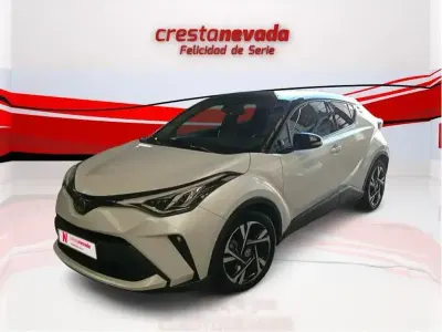 Begagnad Toyota C-HR Advance 184 HK (135 kW) 2022 Vit SUV