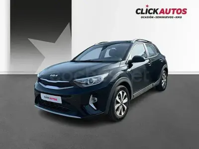 Usado Kia Stonic 84 CV (61 kW) 2024 Negro SUV