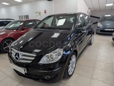 Usado Mercedes B200 140 CV (102 kW) 2007 Negro Monovolumen