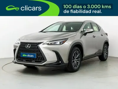 Usado Lexus NX350h Business Edition 242 CV (177 kW) 2022 Gris / plata SUV