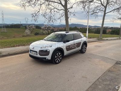 Usado Citroën C4 Shine Edition 100 CV (73 kW) 2016 Blanco Berlina